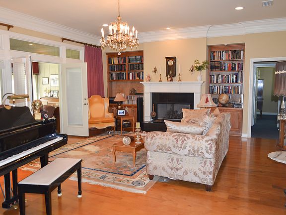 Large Living room/fireplace