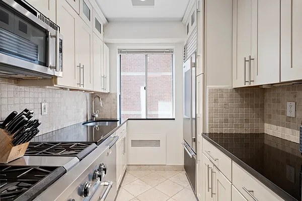 Rented by Douglas Elliman | media 13