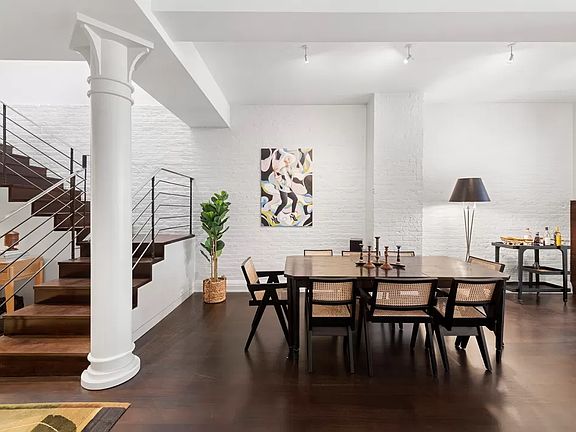 4th image of 39 N Moore St Penthouse B
