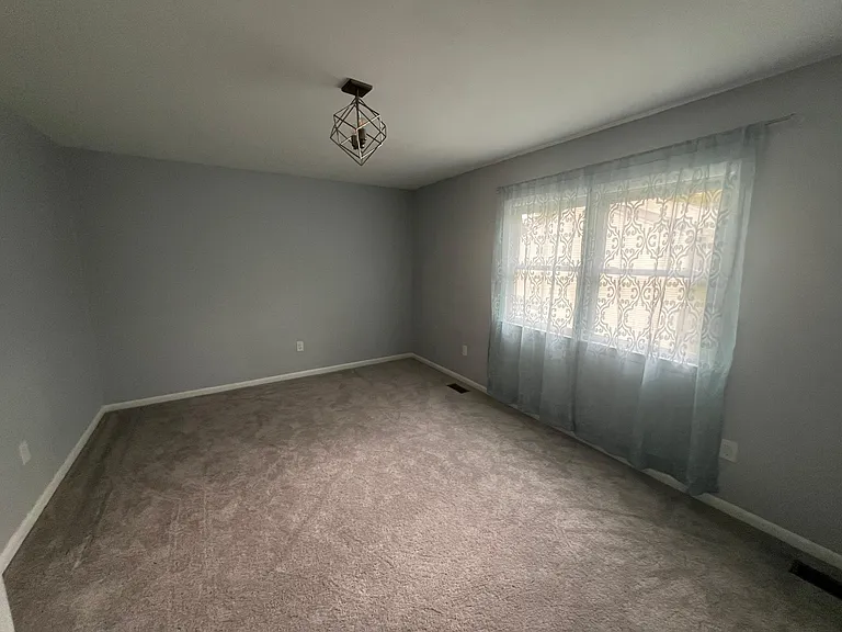 135 Raleigh St — Photo 11