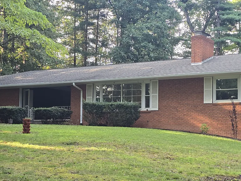 46 Monte Vista Rd — Photo 1