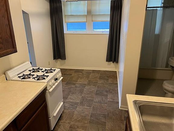 5th image of 1180 Grand Ave #0