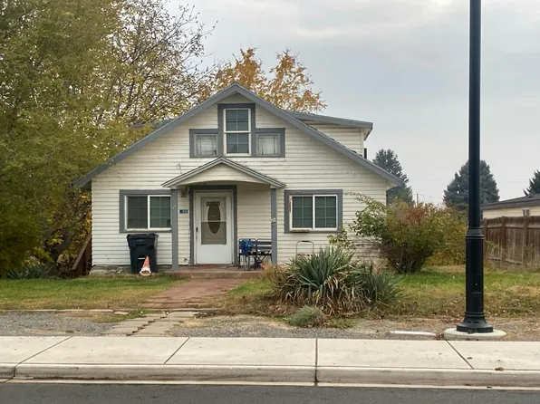 818 Carlsonia Rd, Zillah, WA 98953