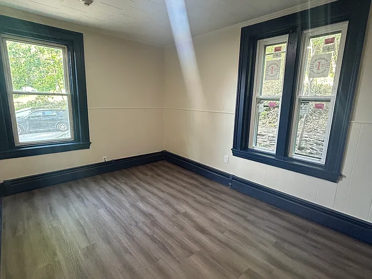 55 Green St #2 — Photo 7