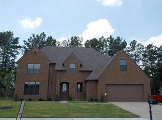 5121 Foggy River Ln, Bartlett, TN 38135