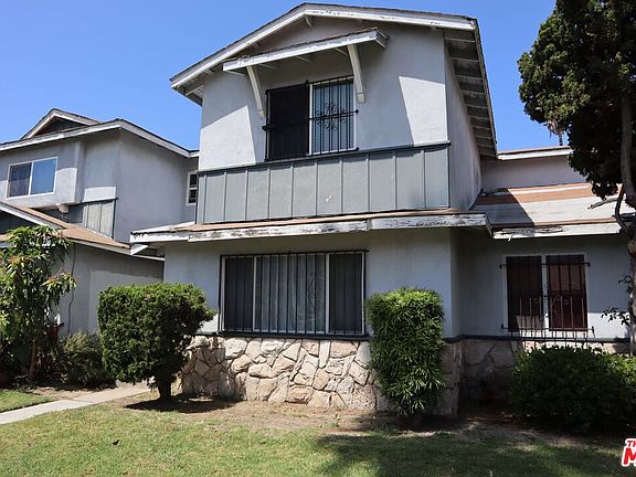 2nd image of 34 Paradise Vall N #114