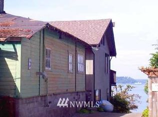 10001 51st Ave SW, Seattle, WA 98146