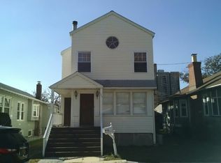 161 Beach 3rd St, Far Rockaway, NY