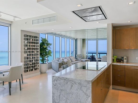 4th image of 6899 Collins Ave Unit 2204
