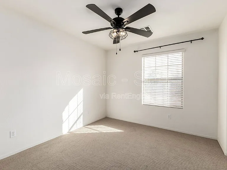 2656 E Boston St — Photo 25