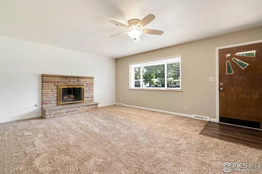 3 bed, 1075 sqft, $1,900 — Photo 3
