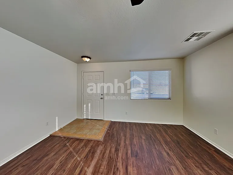 21967 W Sonora St — Photo 3