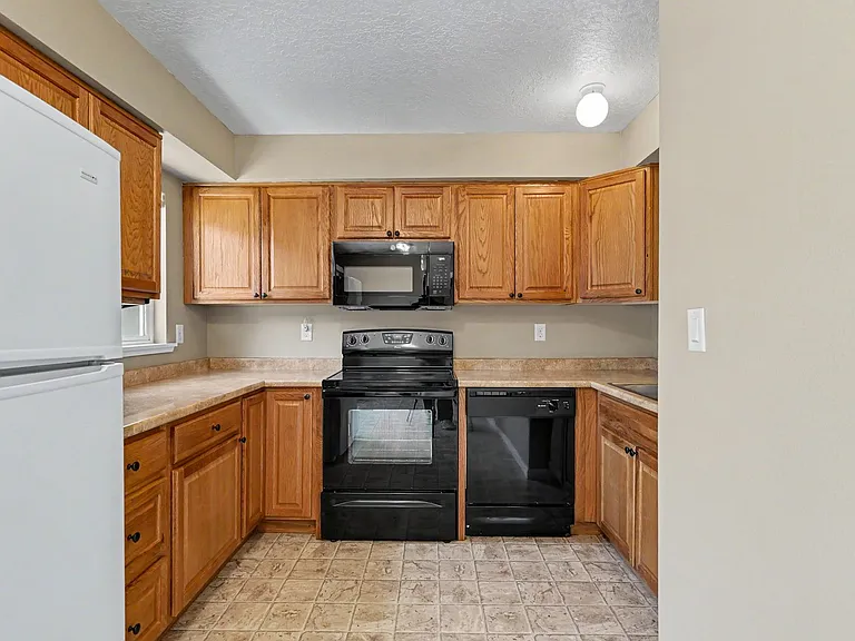 3080 Park Ave NE — Photo 14
