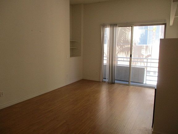 2nd image of 3633 Jasmine Ave #7