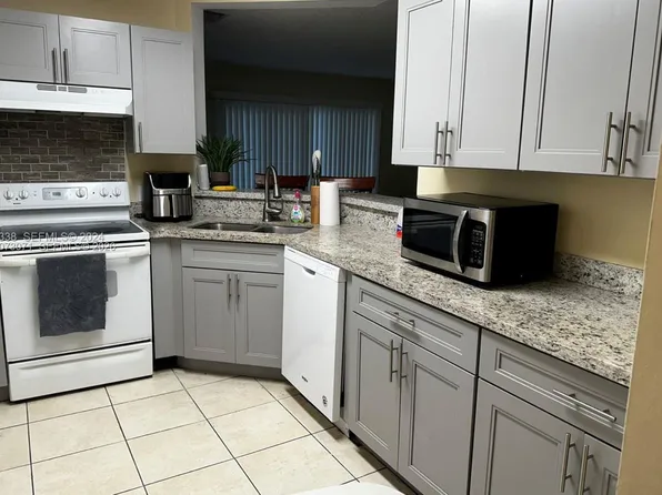 3433 NW 44th St APT 105, Fort Lauderdale, FL 33309