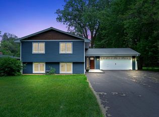 540 Orchid Ln N, Plymouth, MN 55447