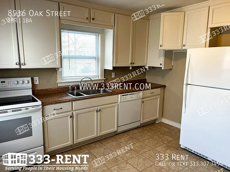 8916 Oak St — Photo 6