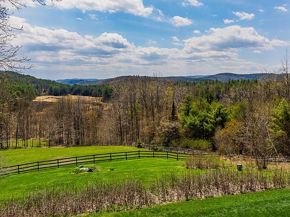 3rd image of 1693 Five Corners Road