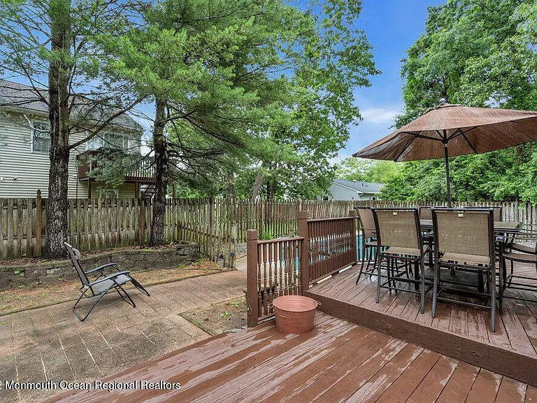 1817 11th Ave — Photo 25