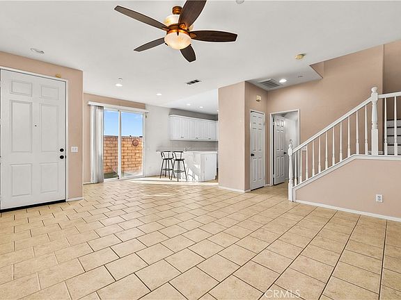 4th image of 9796 Foxglove Dr