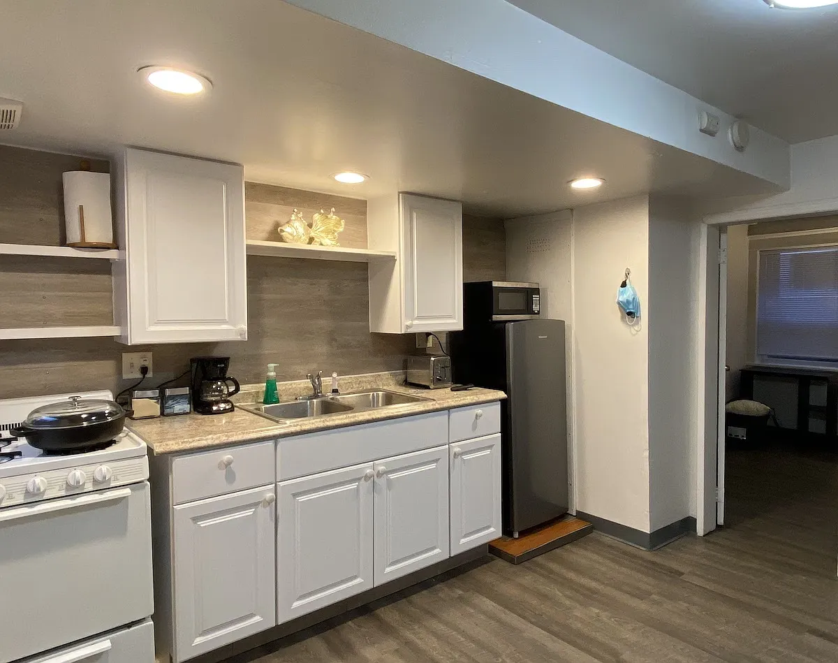 1 bed, 400 sqft, $1,290 — Photo 2