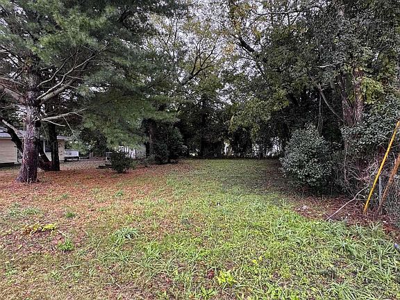 5th image of 338 Ben St