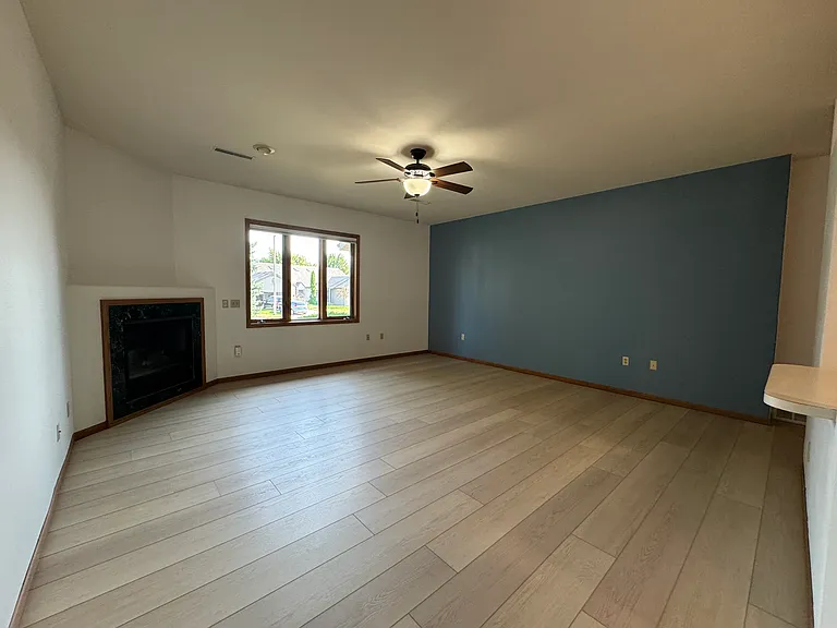 622 Greenfield Dr — Photo 7