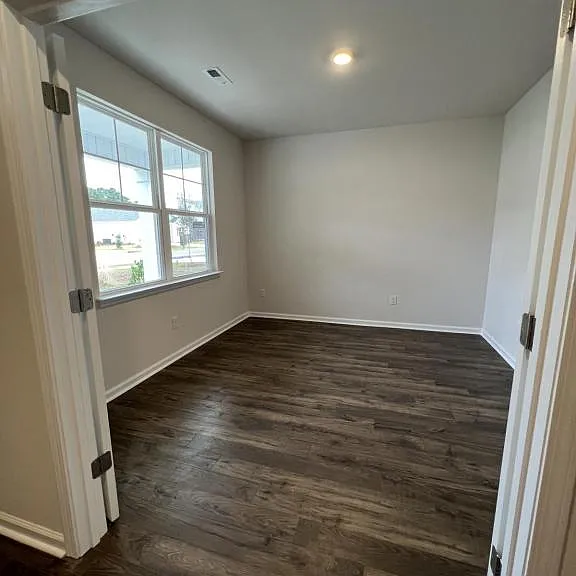 181 Kelsey Ct — Photo 4