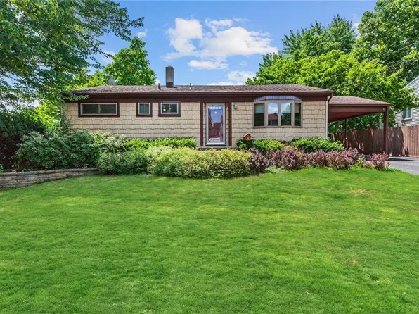 8 Beverly Rd, Old Bridge, NJ 08857