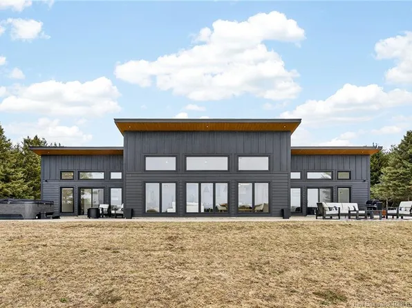 31 Sunshine Ln, Weldford, NB E4T 3Z1