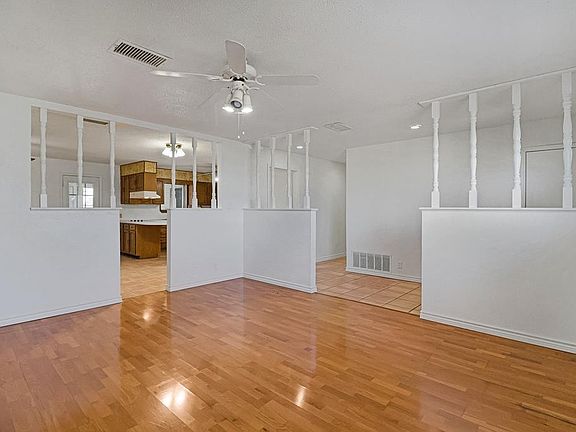 5th image of 1012 Tarleton St