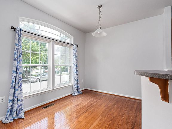 5th image of 17305 Camellia Dr