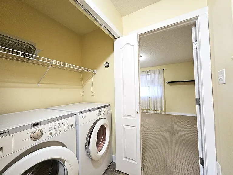 1383 Rutherford Rd SW — Photo 12