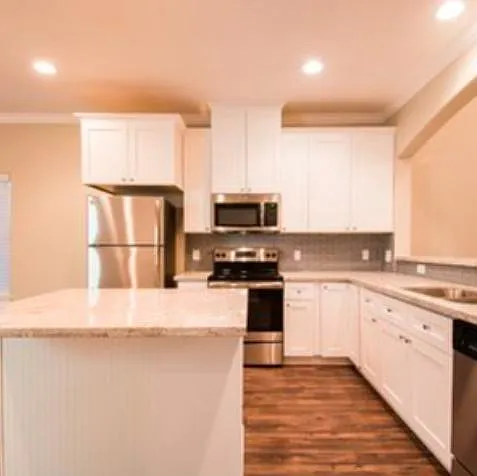 282 Mobile Ave — Photo 5