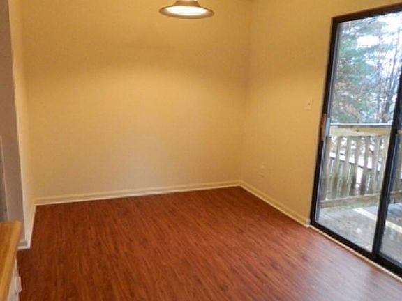 3rd image of 160 Montview Forest Dr
