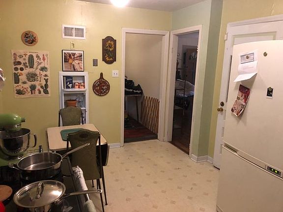 2nd image of 2328 Vermont St