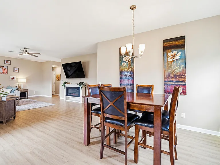 320 Honeycomb Ln — Photo 12