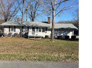 502 Carriage Cove Rd, Cadiz, KY 42211