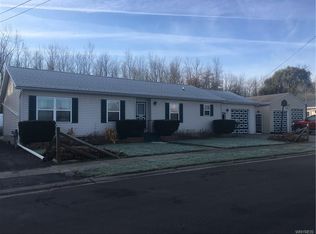 25 Garibaldi Ave, Oakfield, NY 14125