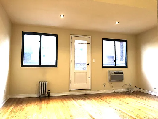 Rented by Meraki Realty LLC | media 13