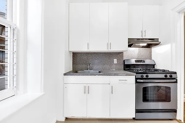 Rented by Cooper & Cooper Real Estate | media 15