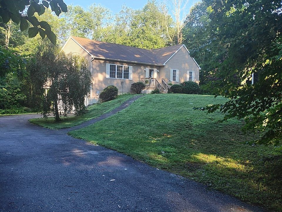 1st image of 299 River St