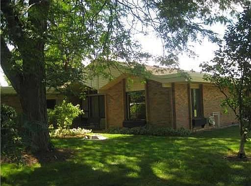 1st image of 30 Steiner Ct