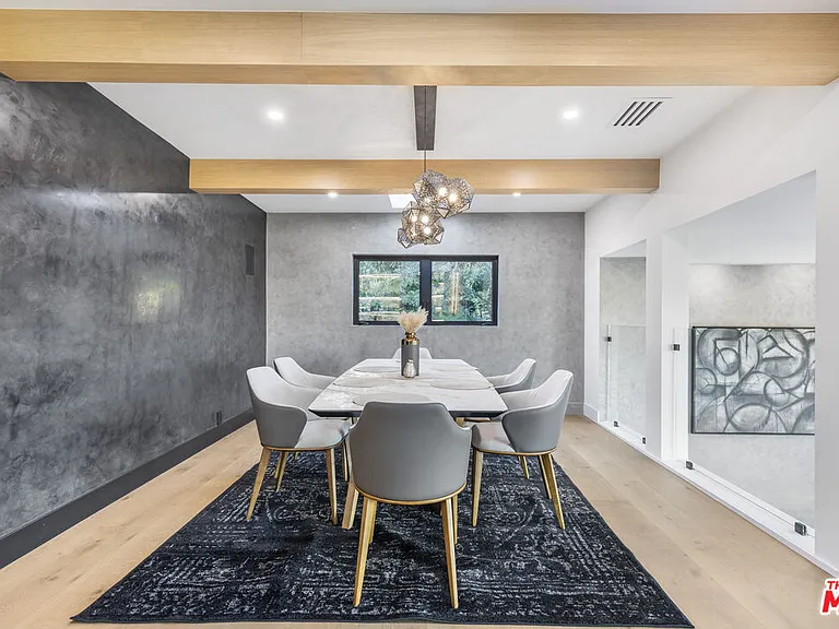 7317 Caverna Dr — Photo 17
