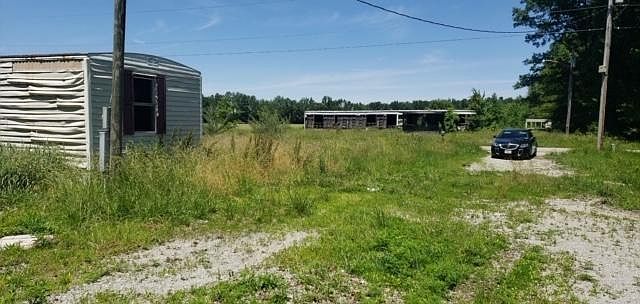 2nd image of 7764 Weis Rd