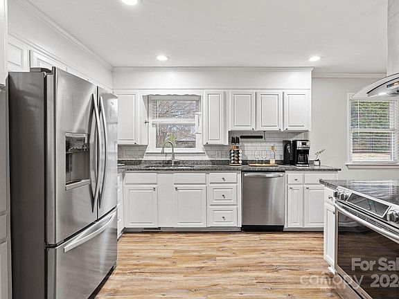 2nd image of 106 Horsley Ave