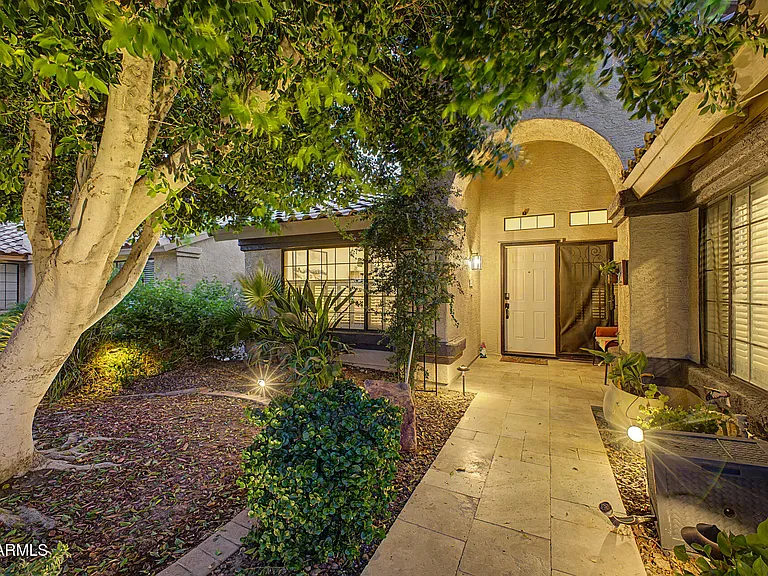 3040 S Rosemary Dr — Photo 4