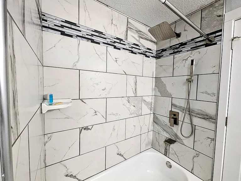 413 Jefferson St #6 — Photo 7