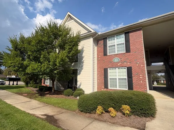 89-102 Gallery Dr, Spring Lake, NC 28390