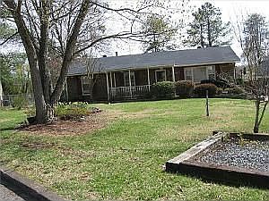 1st image of 4112 Kingsland Cir